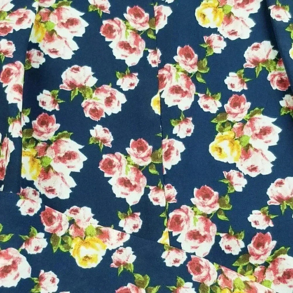 Betsy Johnson Size 6 Blue Pink Floral Ruffle Built in Belt/Tie Back Zip Romper - Picture 6 of 10